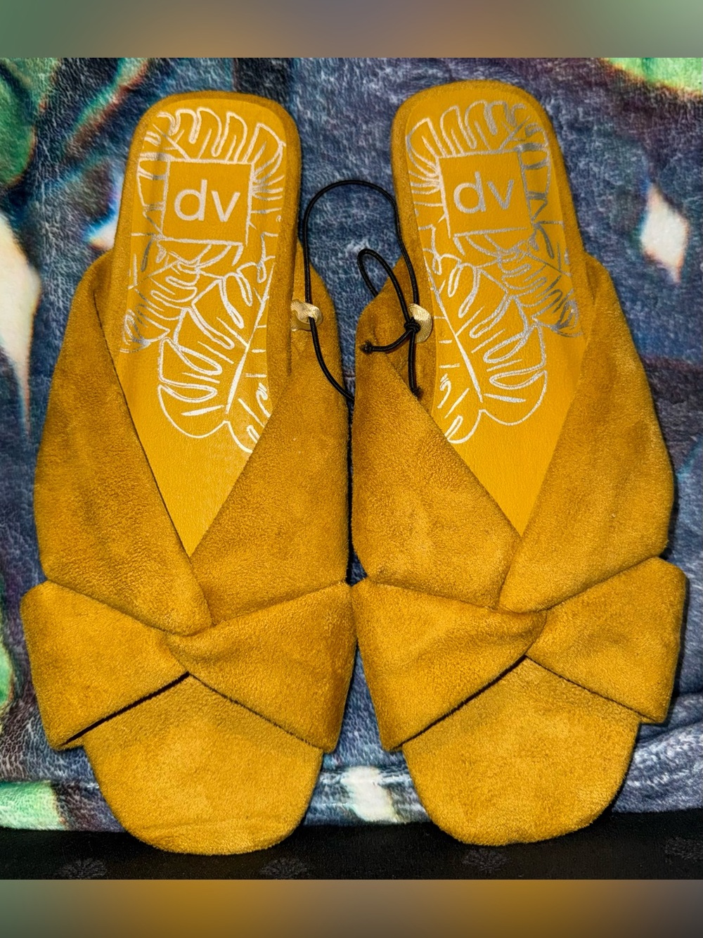 NWOT DV by Dolce Vita Mustard Faux Suede Knot Mule Sandals